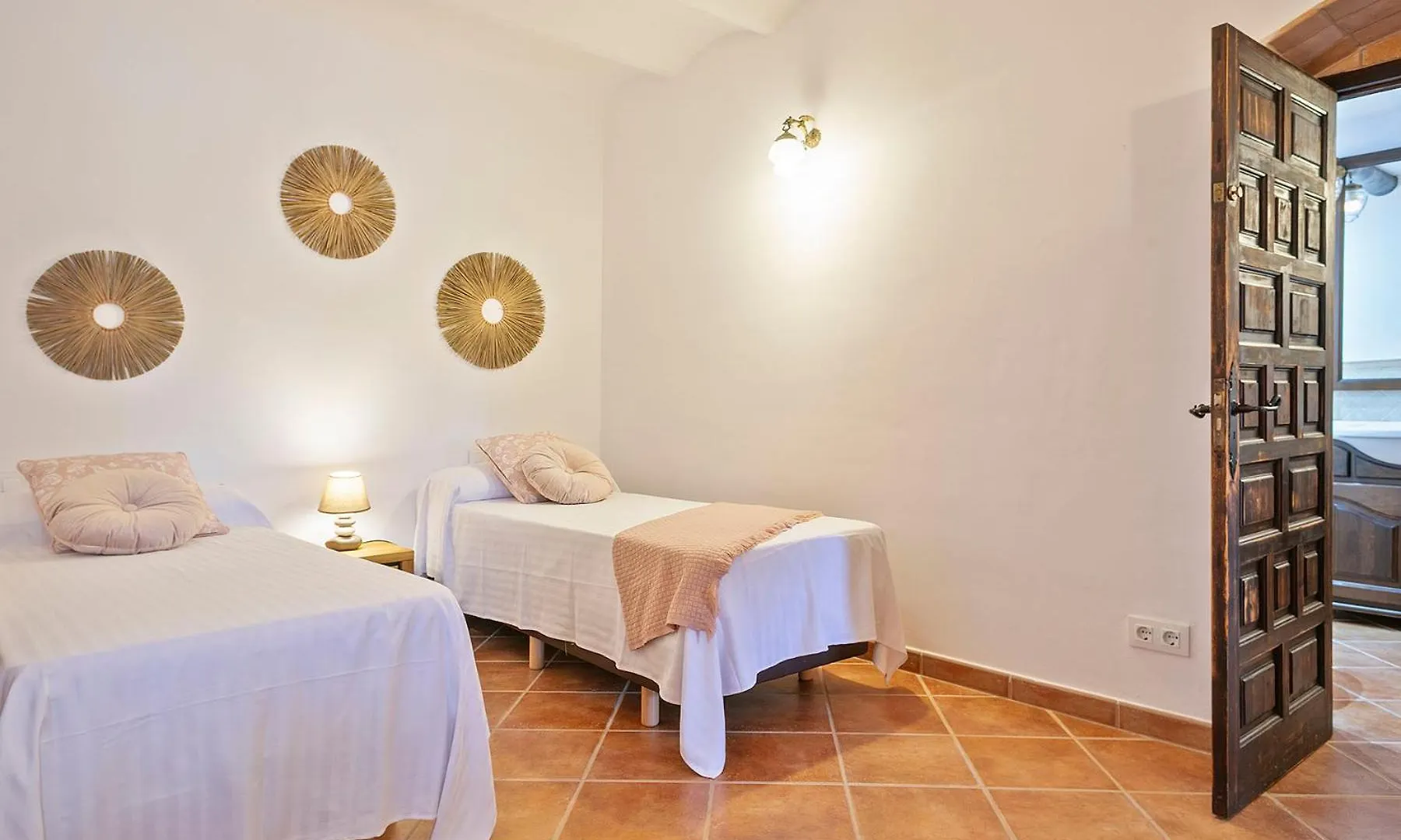 Villa Masia Luxmarspa Barcelona